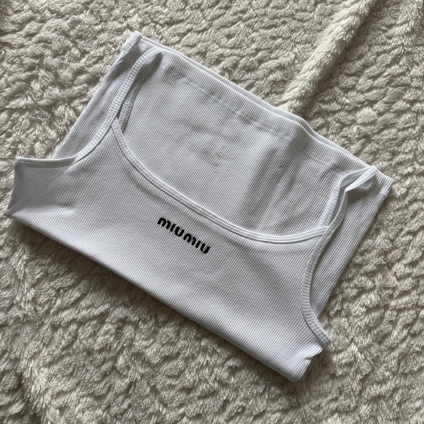 Classic top wit