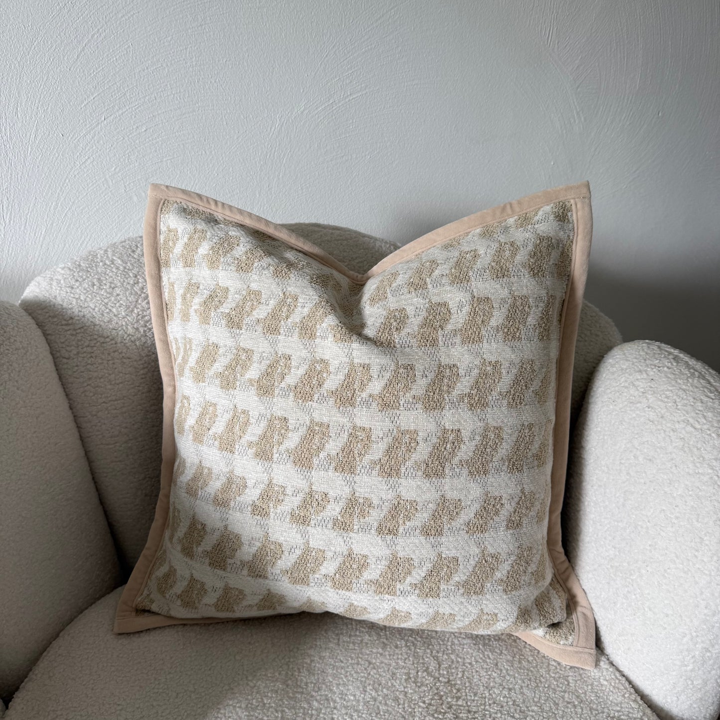 Tweed kussen beige