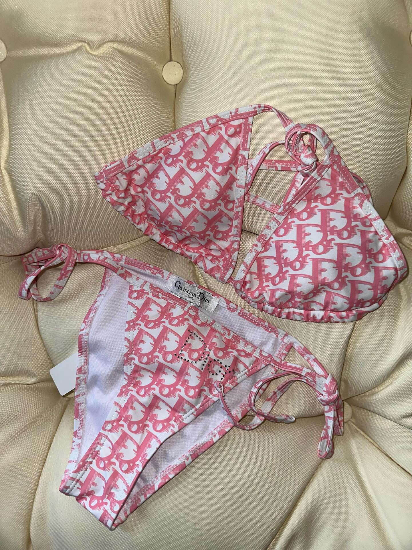 Bikini pink