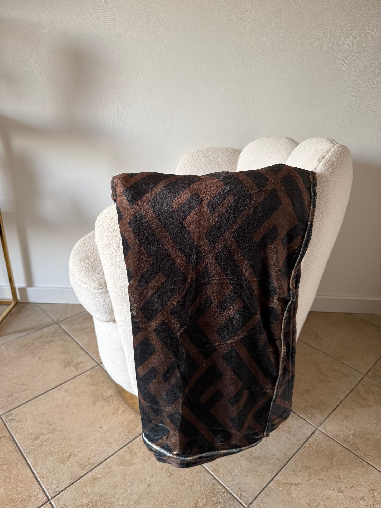 Zachte deken bruin 150 bij 200