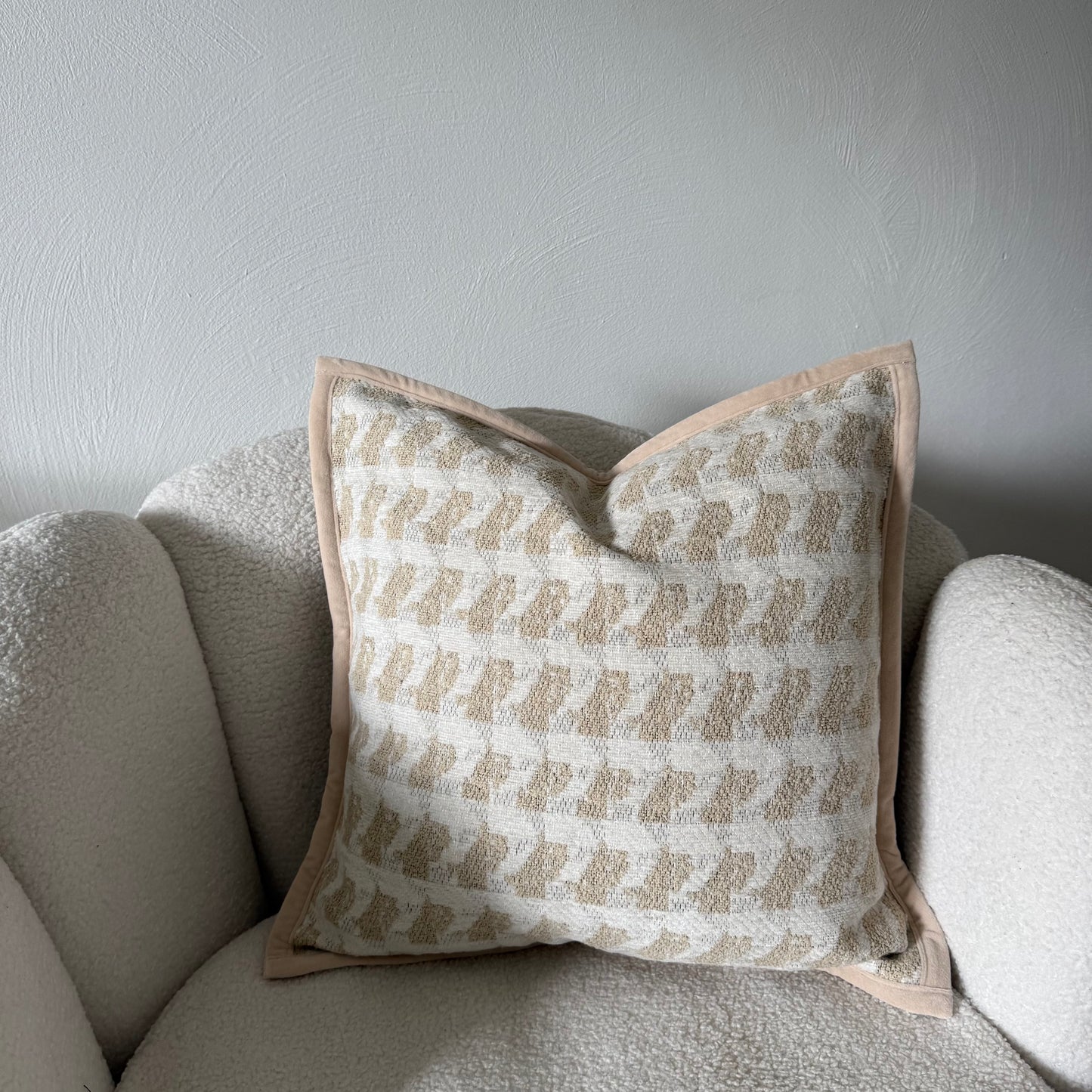 Tweed kussen beige