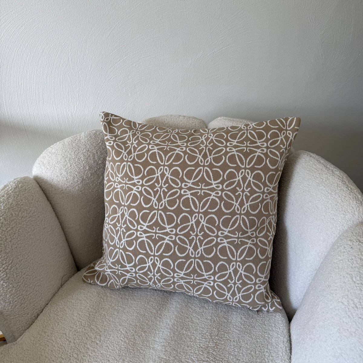 kussen mono luxe patroon beige/wit