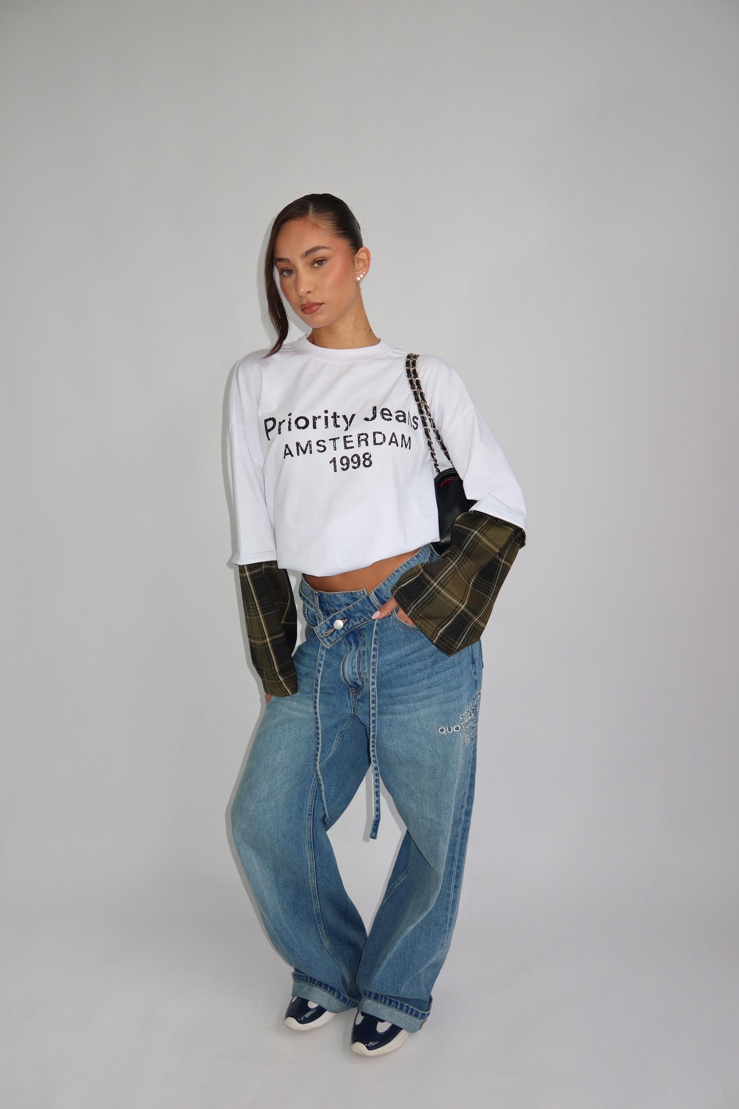 1998 AMSTERDAM LONGSLEEVE MET BLOUSE DETAILS – WIT