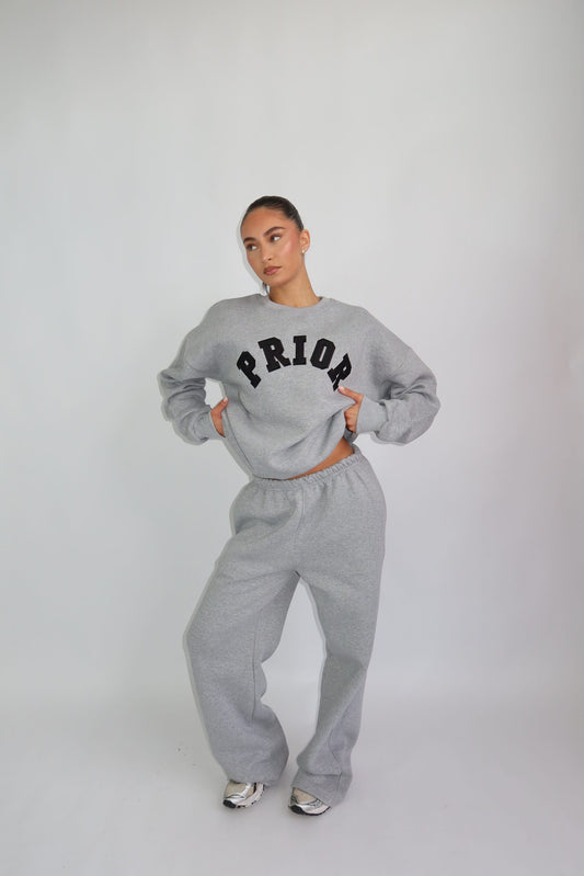 PRIOR OVERSIZED SWEATER TRACKSUIT – GRIJS