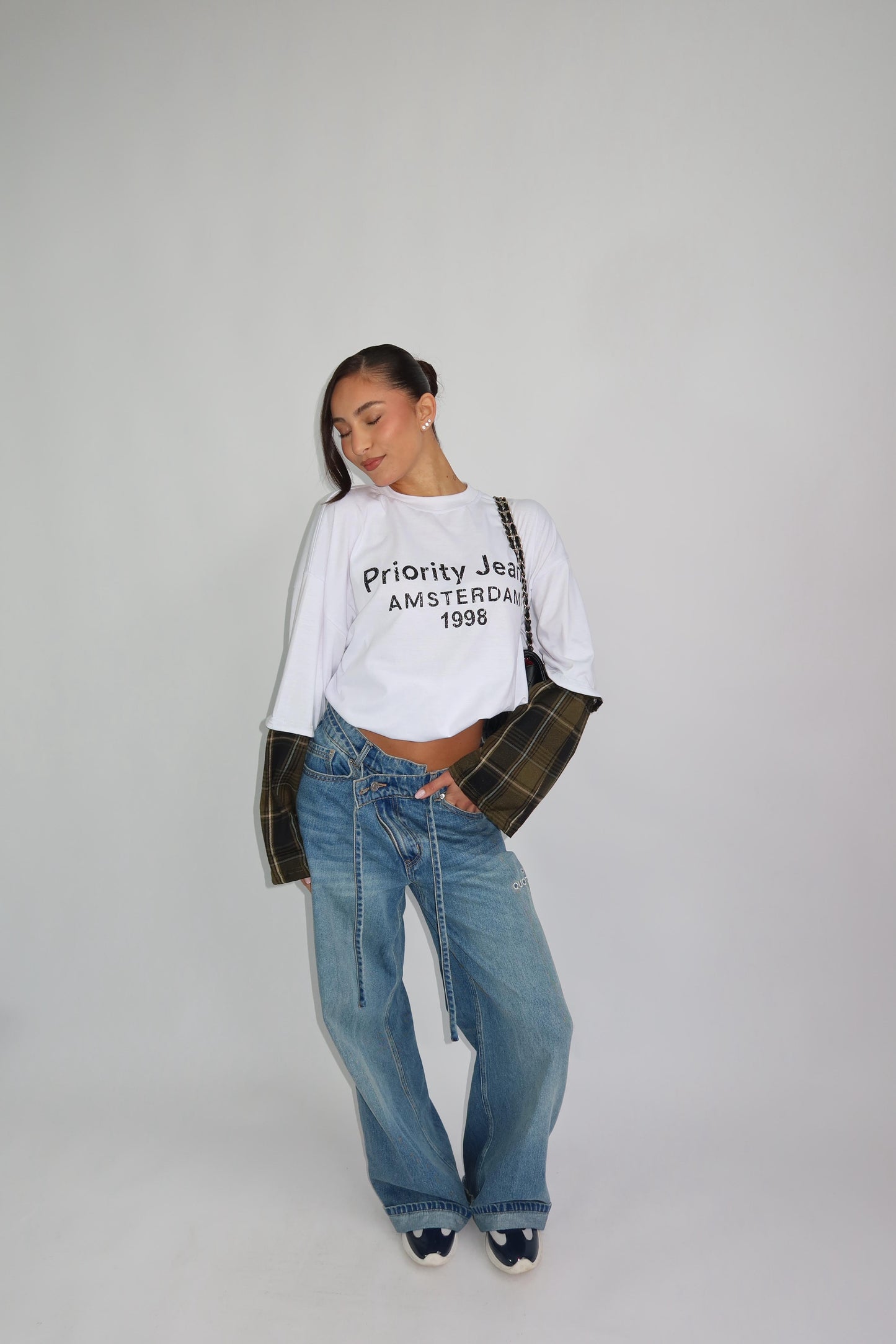 1998 AMSTERDAM LONGSLEEVE MET BLOUSE DETAILS – WIT