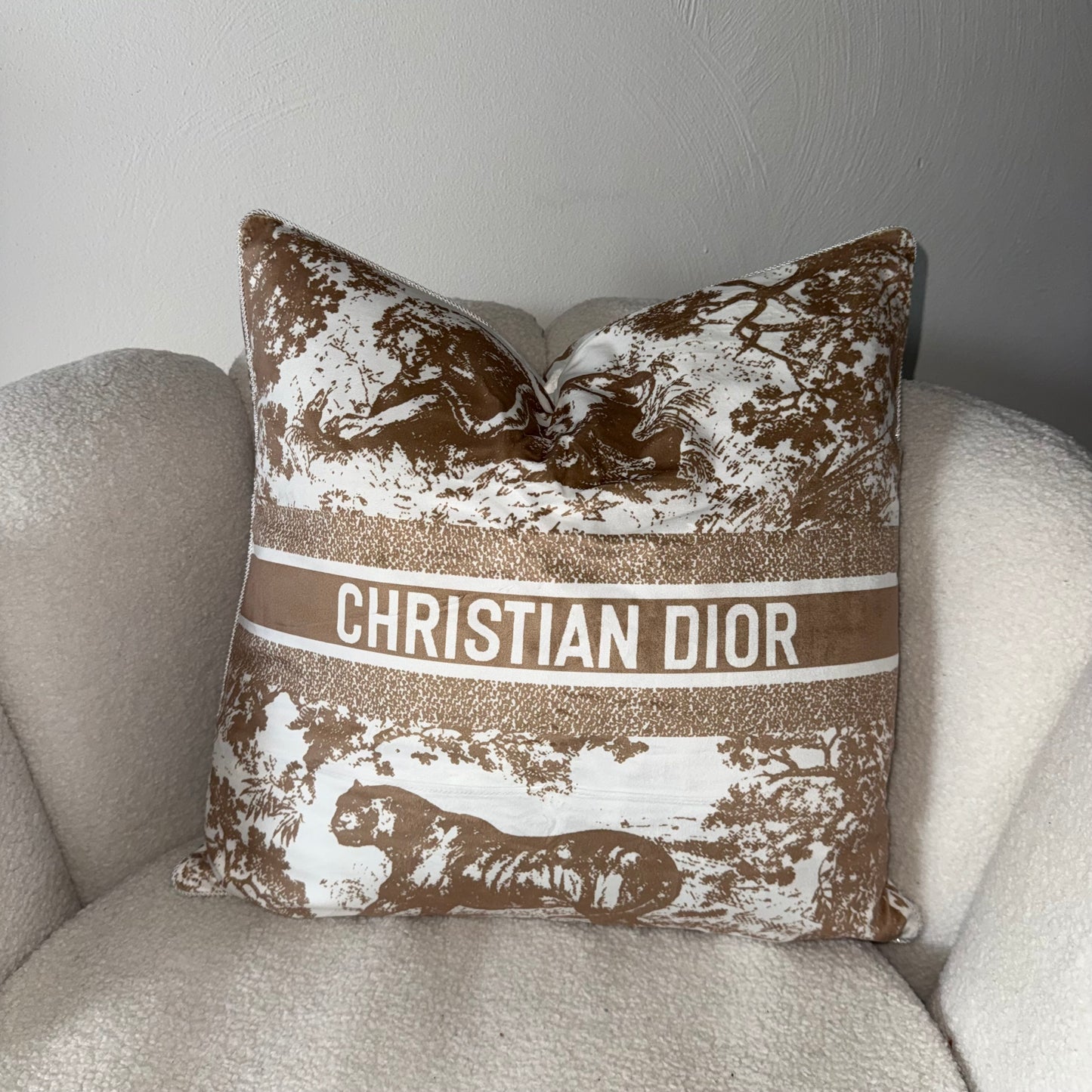 Klassiek D kussen beige 45 bij 45