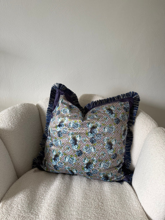 Iconische kussen 45 bij 45 blauw