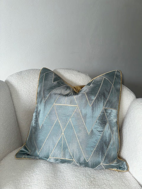 Luxe kussen blauw met een goude touch 45 bij 45 cm